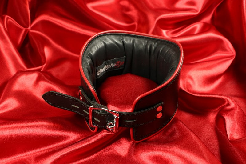 Posture Läderhalskrage med O-ring Gul Kant