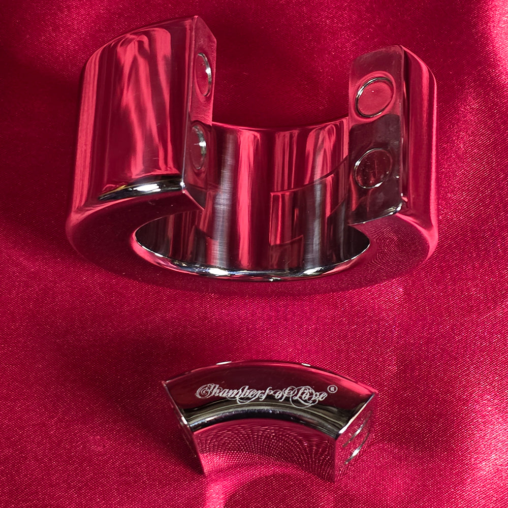 Öppen magnetisk pungsträckare 45 mm med synliga magnetytor – sidovy – Chambers of Love