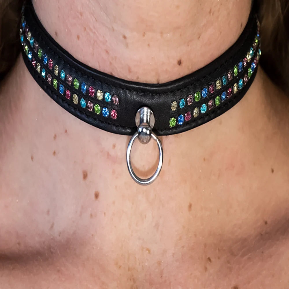 BDSM läderhalsband strass 2-rad smalt fodrat multi 45 cm från Chambers of Love