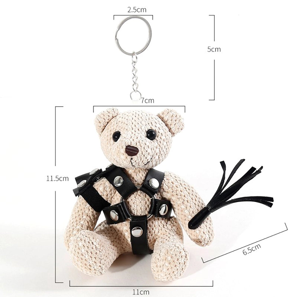 CoL Teddy No. 05 Leashed-Up Larry mått – ca 11,5 cm hög, 11 cm bred, nyckelring 2,5 cm, kedja 5 cm och remmar 6,5 cm