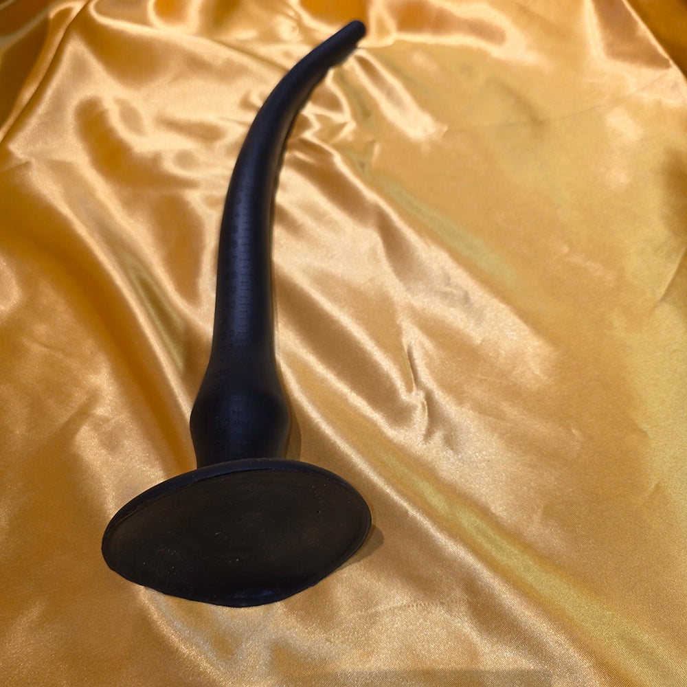 Long Anal Plug with Scale Black L