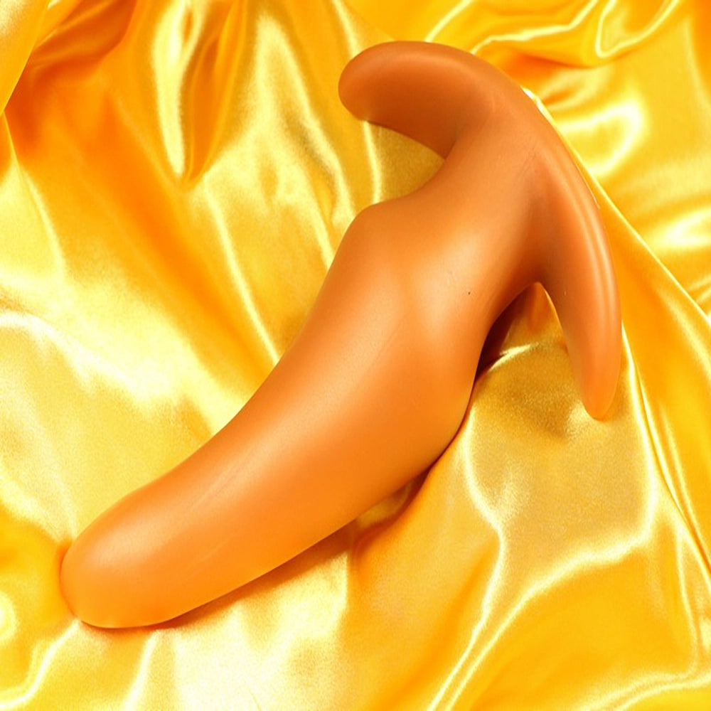 Nick mjuk silikon analplugg i hudfärgad nyans storlek S från Chambers of Love. Tillverkad i len, kroppssäker och ftalatfri silikon med smal bas för säker och bekväm användning. Perfekt för dig som söker en diskret analplugg i naturlig hudfärg med mjuk yta och flexibel form.