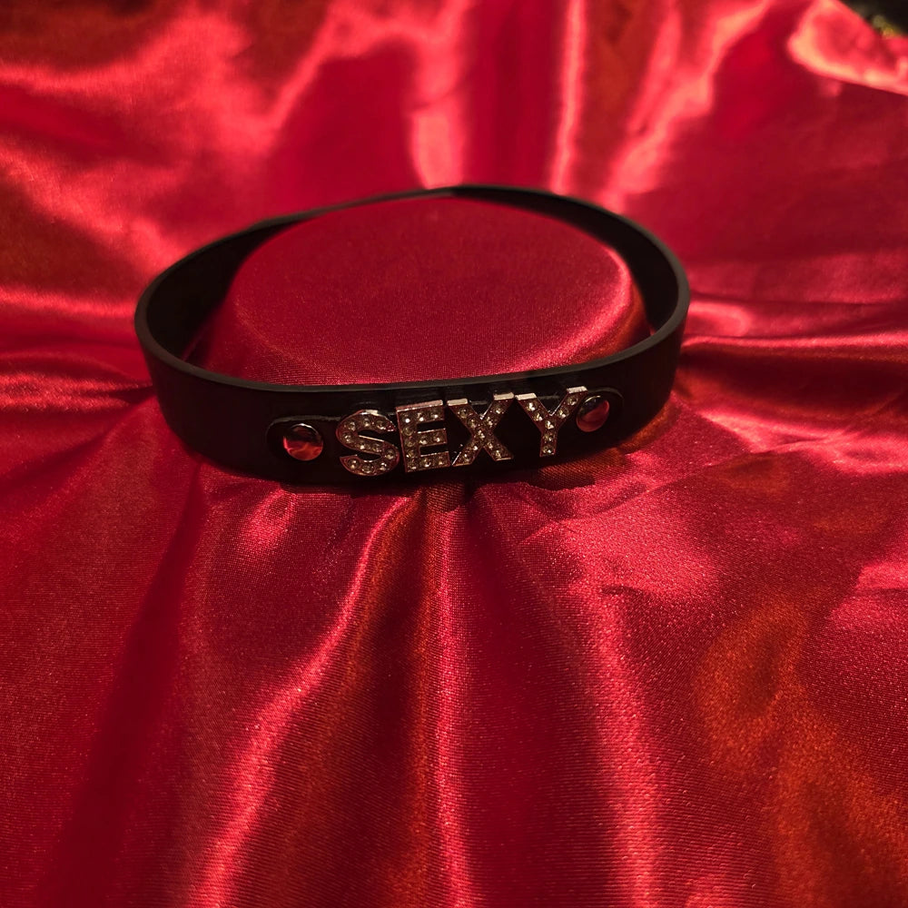 PU Collar Heart