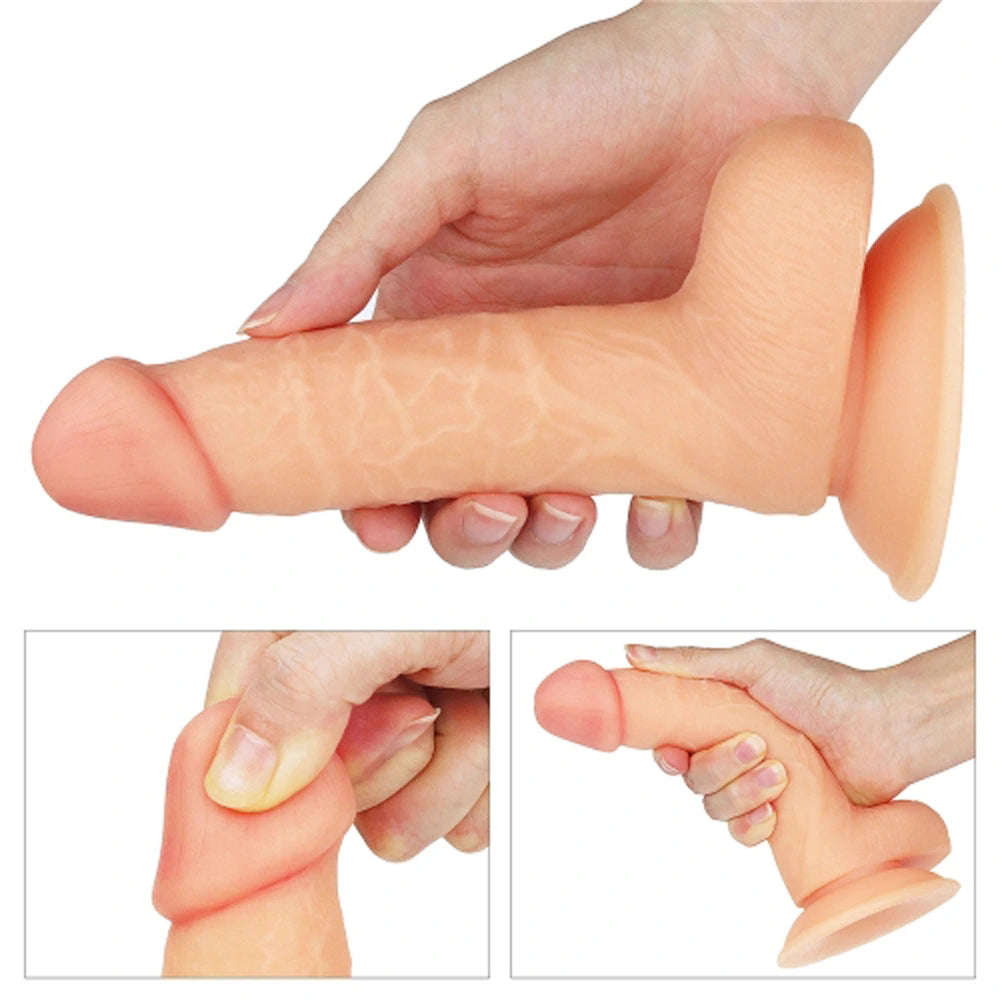 Ultra mjuk dildo DUDE 17,5 cm mjukhet och grepp visas från tre vinklar – 100% ultra mjukt böjbart material, hud färg från Chambers of Love sortiment