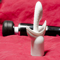 Magic Wand tillbehör Ecstasy-stimulator från Chambers of Love i vit silikon för G-punkt, klitoris och mellangård