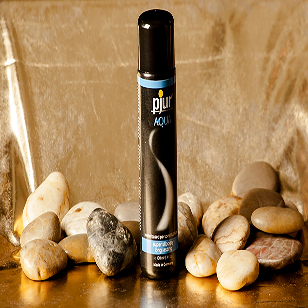Pjur AQUA vattenbaserat glidmedel 100ml – silkeslent och återfuktande hos Chambers of Love